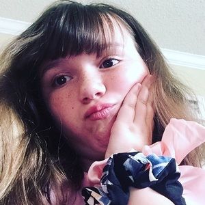 Meet your Posher, Ava